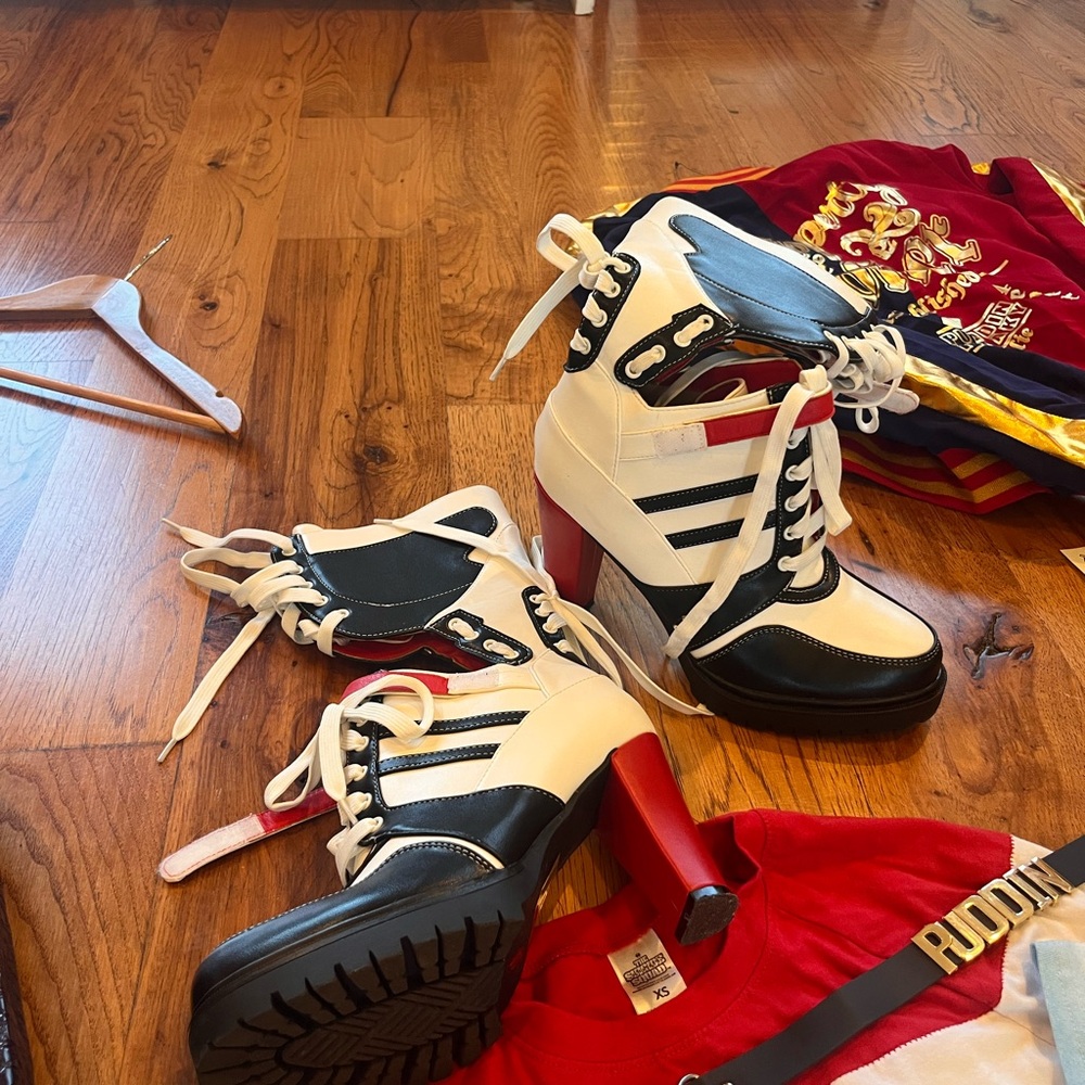 Harley Quinn costume black-and-white shoes